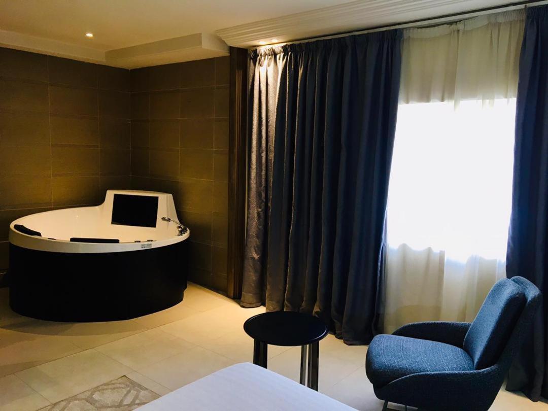 Summerset Continental Hotel Maitama By T E L E Hospitality Abuja Bagian luar foto