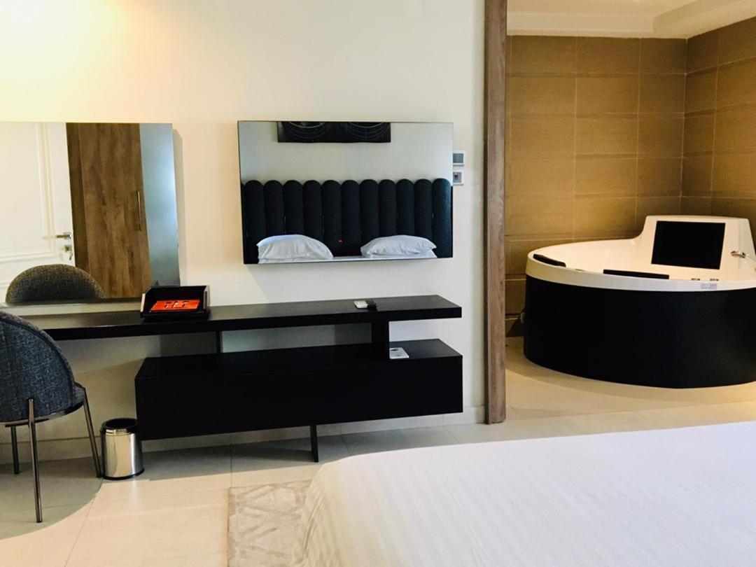 Summerset Continental Hotel Maitama By T E L E Hospitality Abuja Bagian luar foto