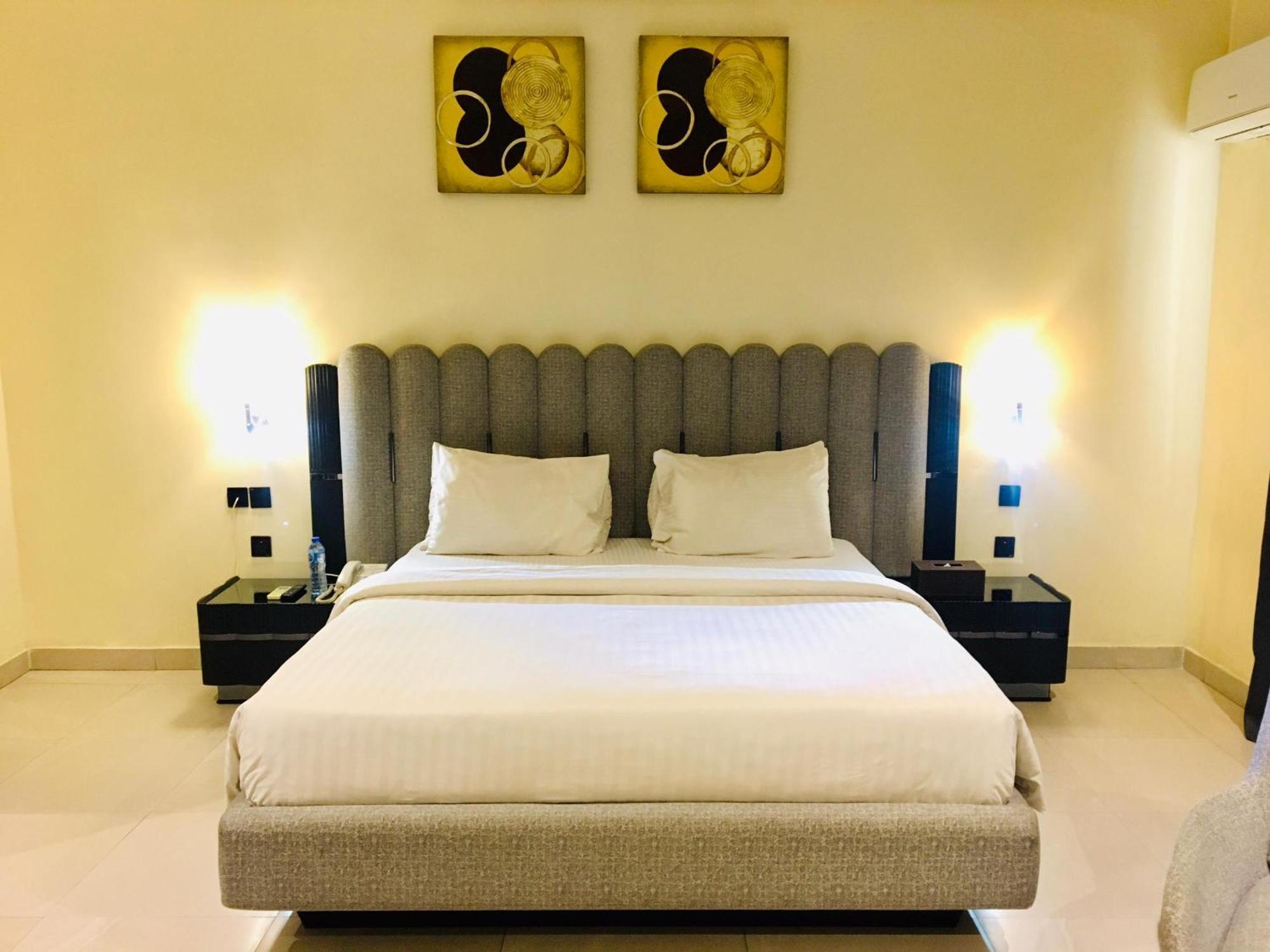 Summerset Continental Hotel Maitama By T E L E Hospitality Abuja Bagian luar foto