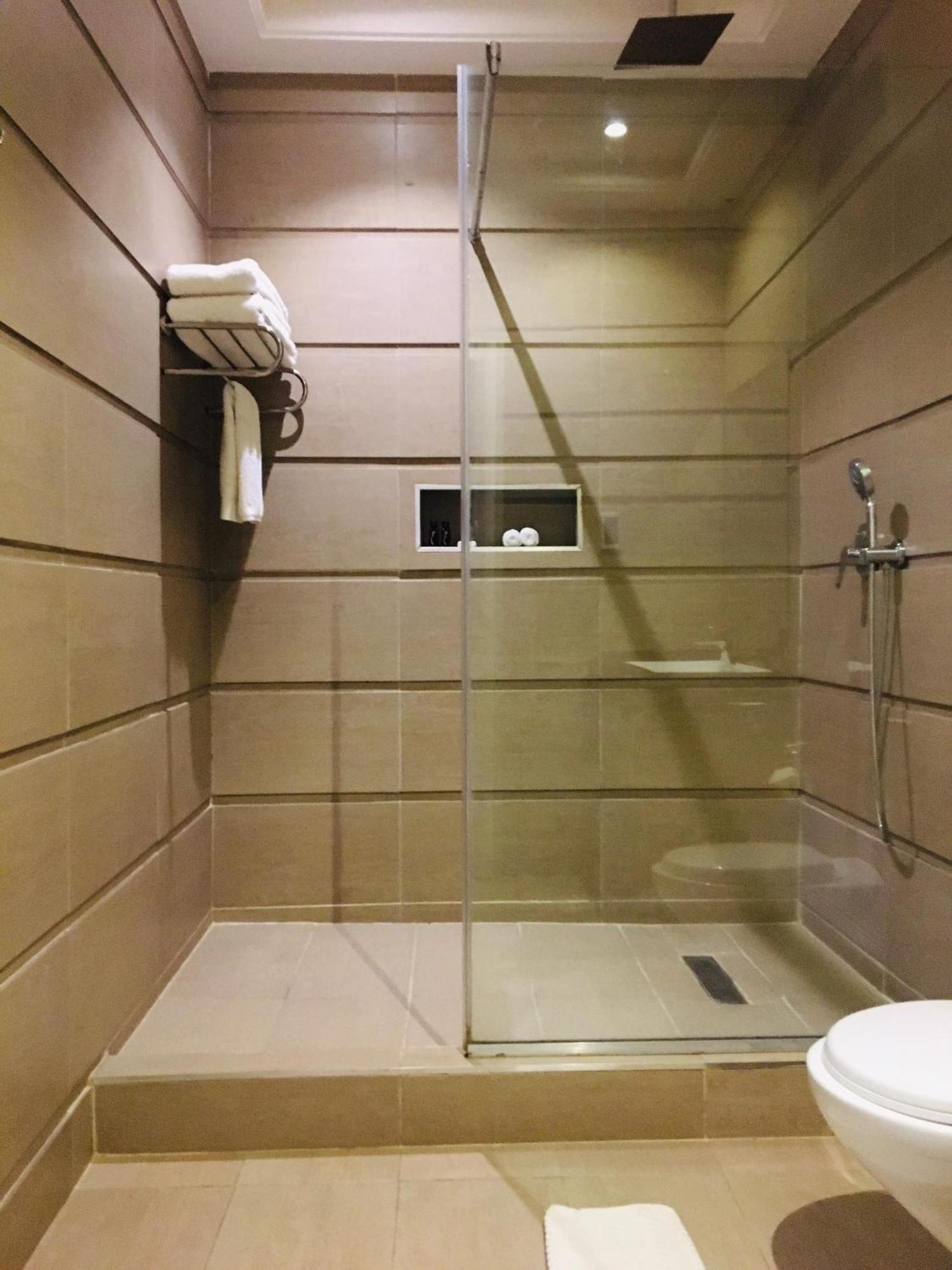 Summerset Continental Hotel Maitama By T E L E Hospitality Abuja Bagian luar foto
