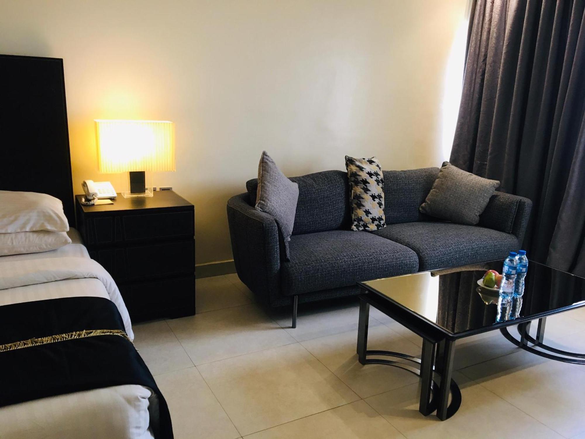 Summerset Continental Hotel Maitama By T E L E Hospitality Abuja Bagian luar foto
