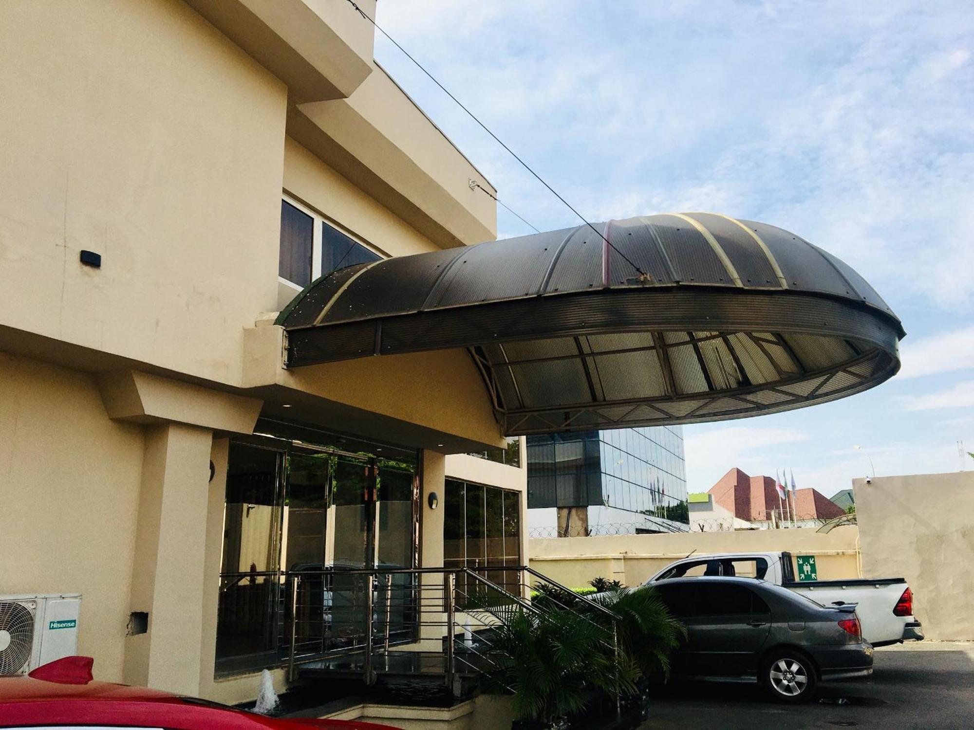 Summerset Continental Hotel Maitama By T E L E Hospitality Abuja Bagian luar foto