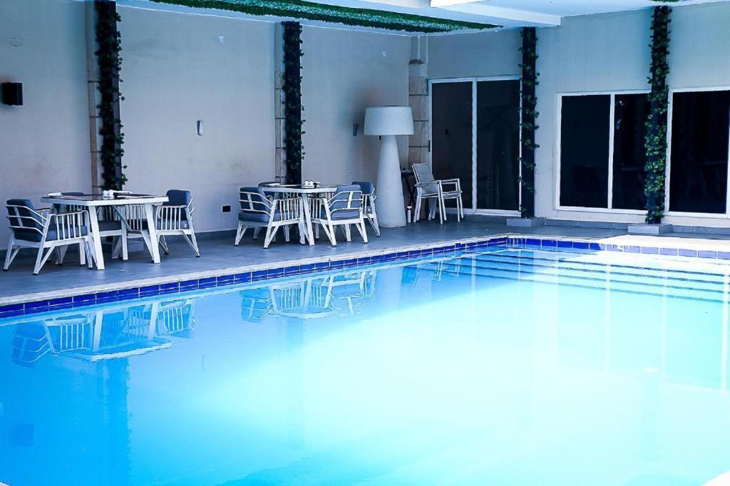 Summerset Continental Hotel Maitama By T E L E Hospitality Abuja Bagian luar foto